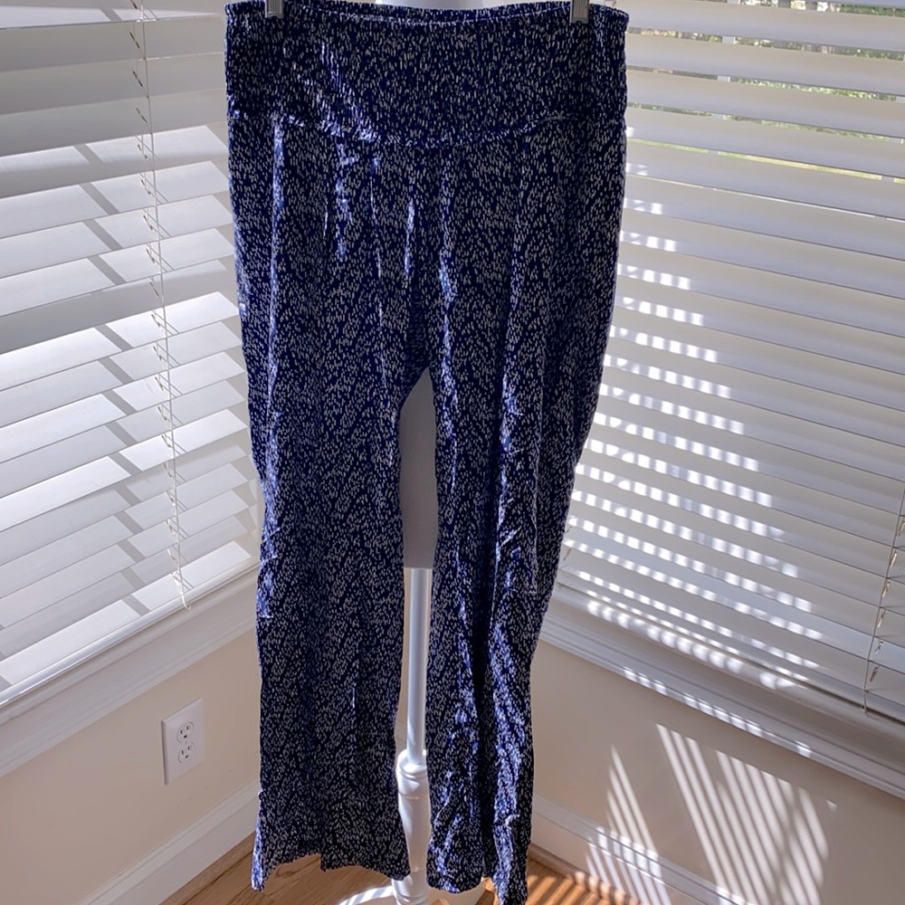 Jessica Simpson maternity pants